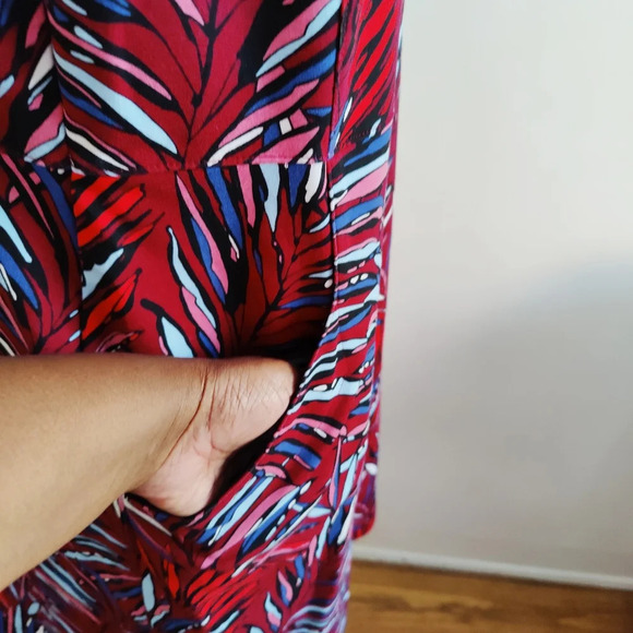 Land's End Shift Dress / Red, Blue, Aqua / Pockets / Size 16P - Picture 4 of 5
